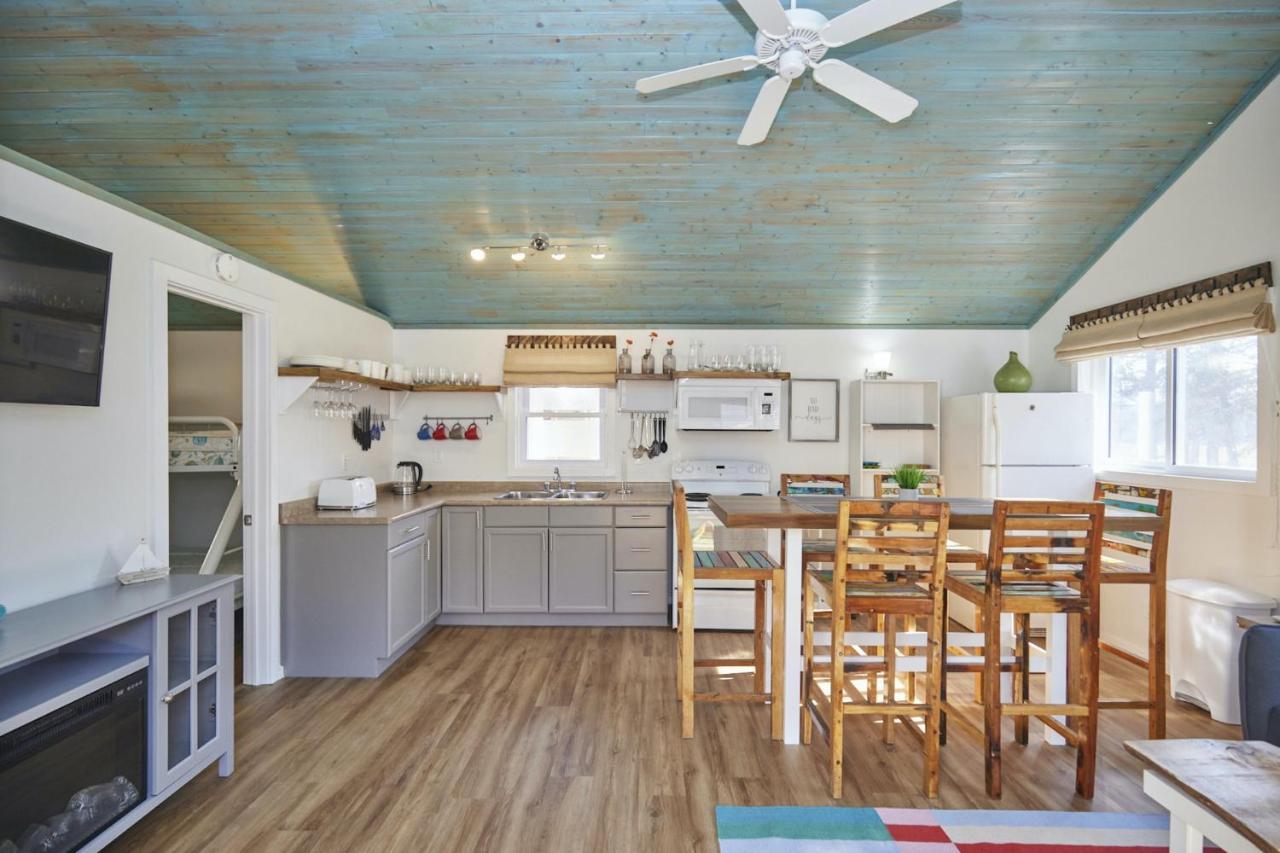 Lake Haven Beach Resort Wainfleet Bagian luar foto